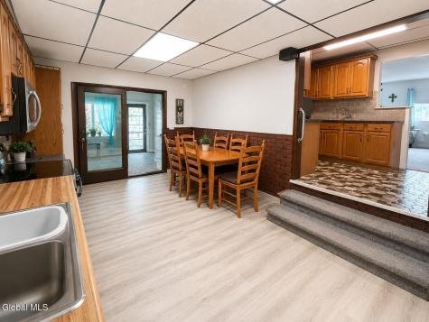 2 David Court Colonie NY 12205