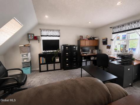2 David Court Colonie NY 12205