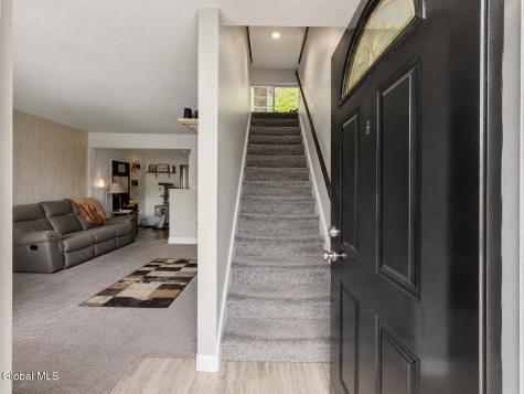 2 David Court Colonie NY 12205