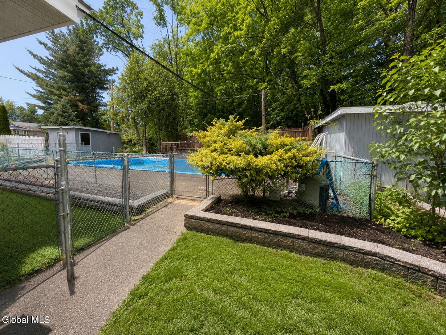 2 David Court Colonie NY 12205