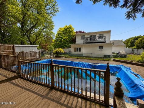 2 David Court Colonie NY 12205
