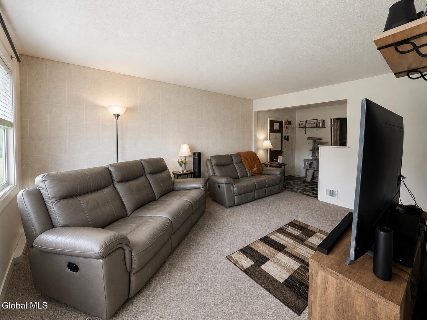 2 David Court Colonie NY 12205