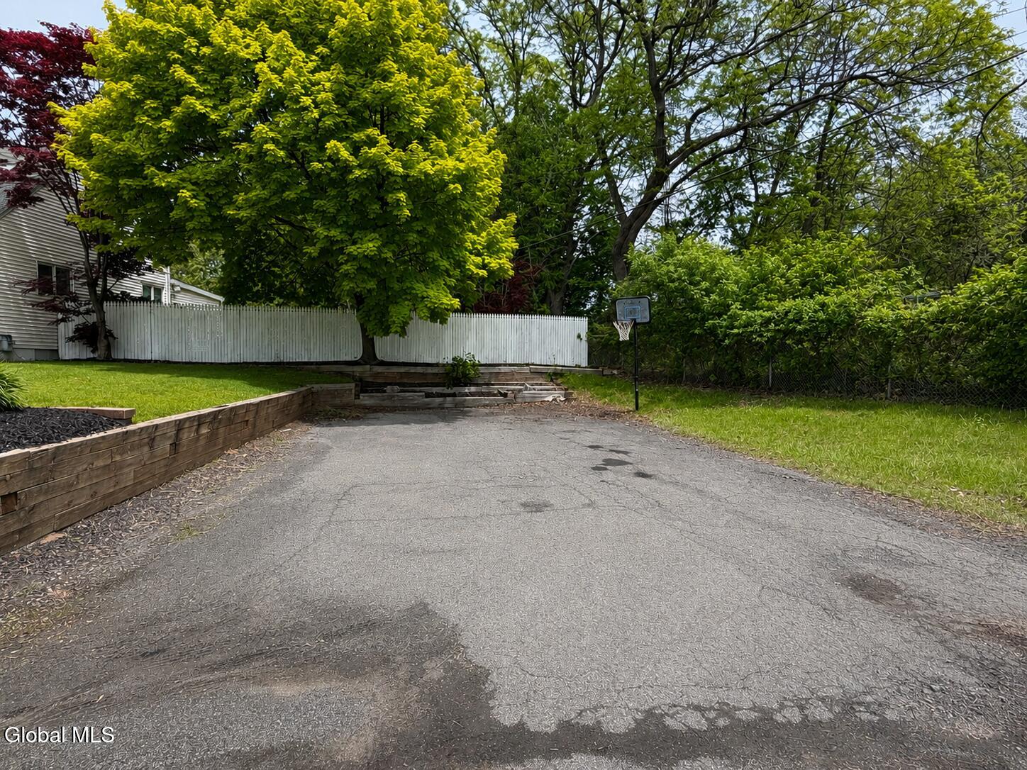 2 David Court Colonie NY 12205