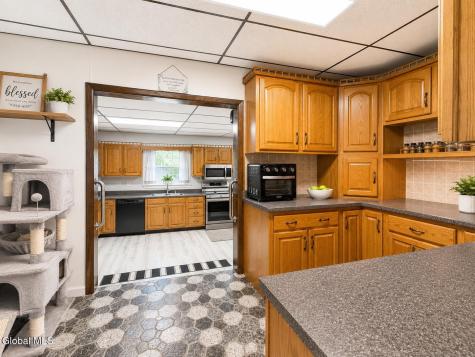 2 David Court Colonie NY 12205
