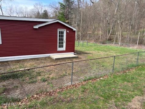 55 Mason Lane Pittstown NY 12180