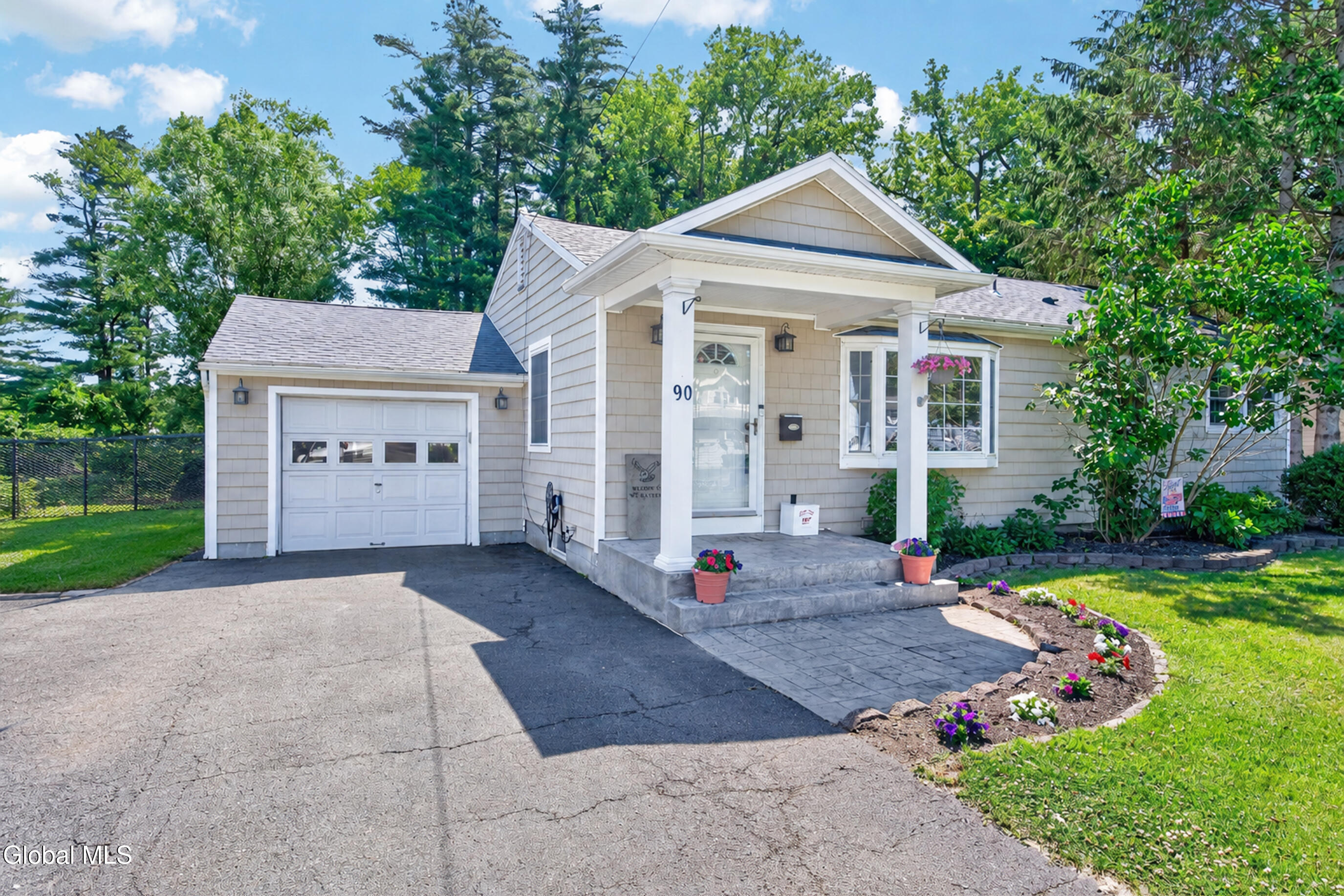 90 Elsmere Avenue Delmar NY 12054