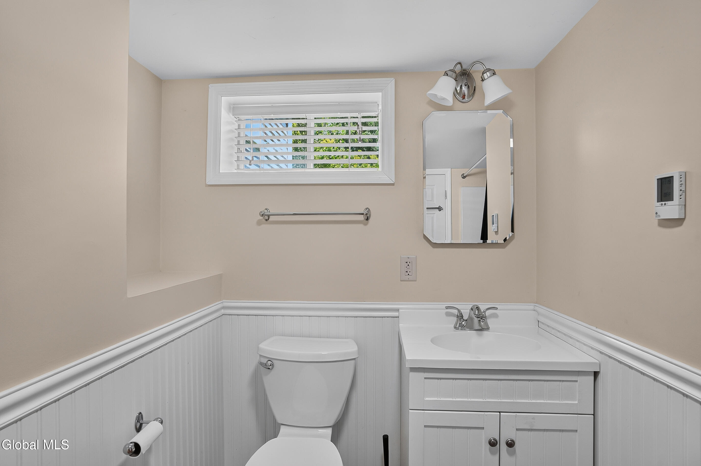90 Elsmere Avenue Delmar NY 12054