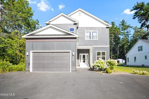929 Pearse Road Niskayuna NY 12309