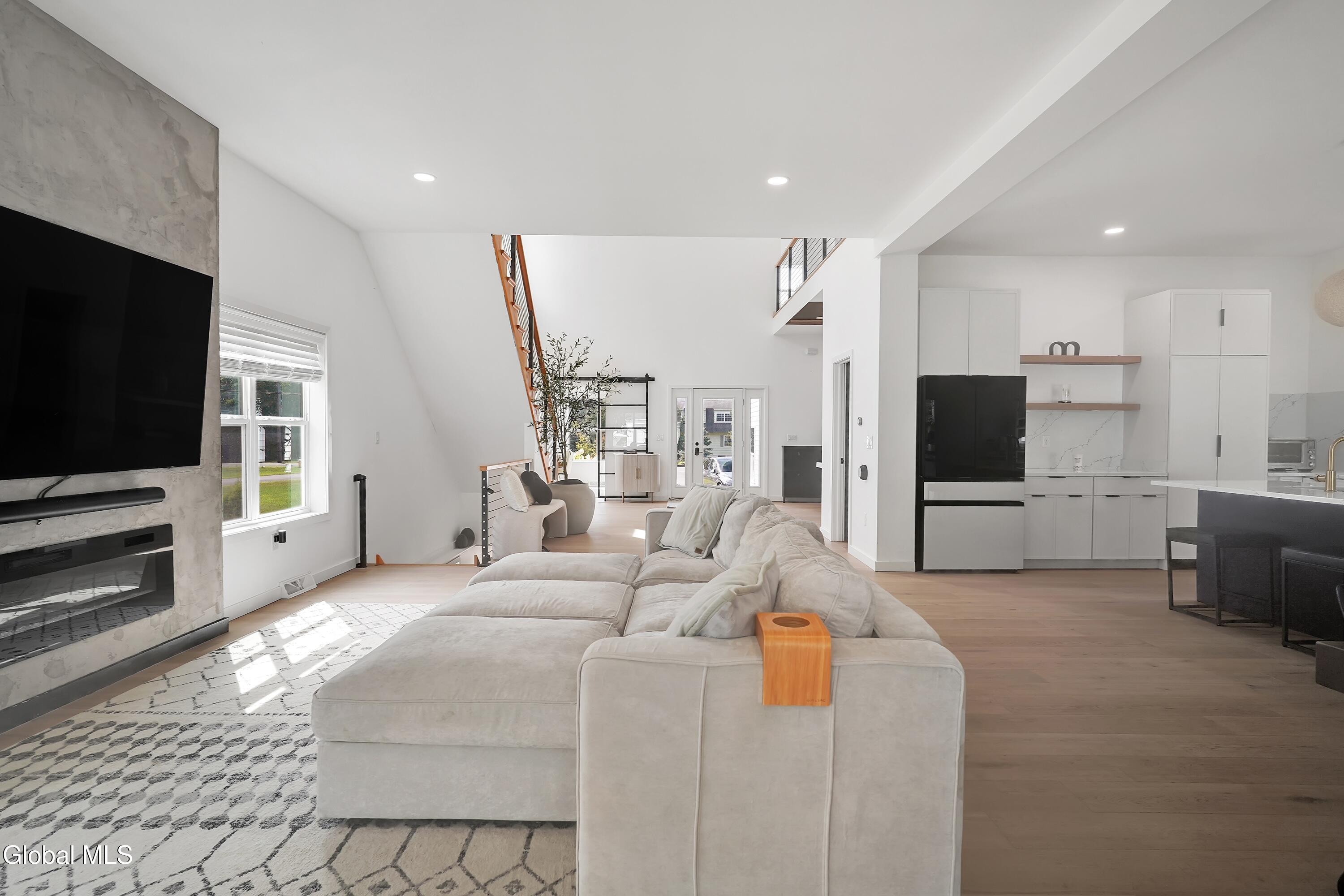 929 Pearse Road Niskayuna NY 12309
