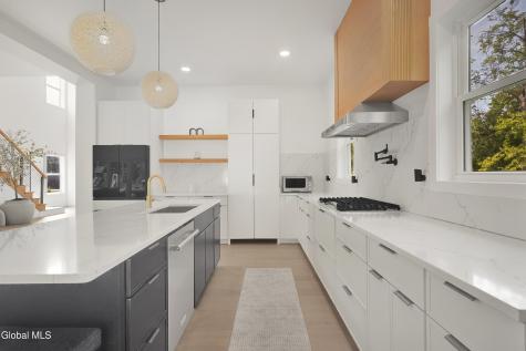 929 Pearse Road Niskayuna NY 12309