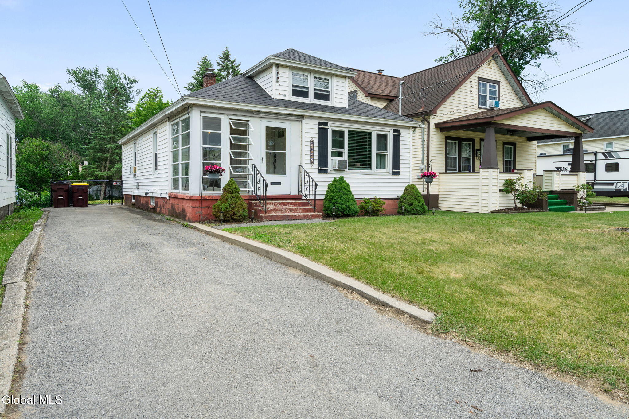 2527 1st Avenue Rotterdam NY 12303