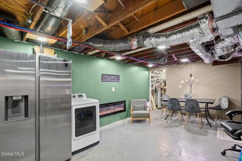 2527 1st Avenue Rotterdam NY 12303