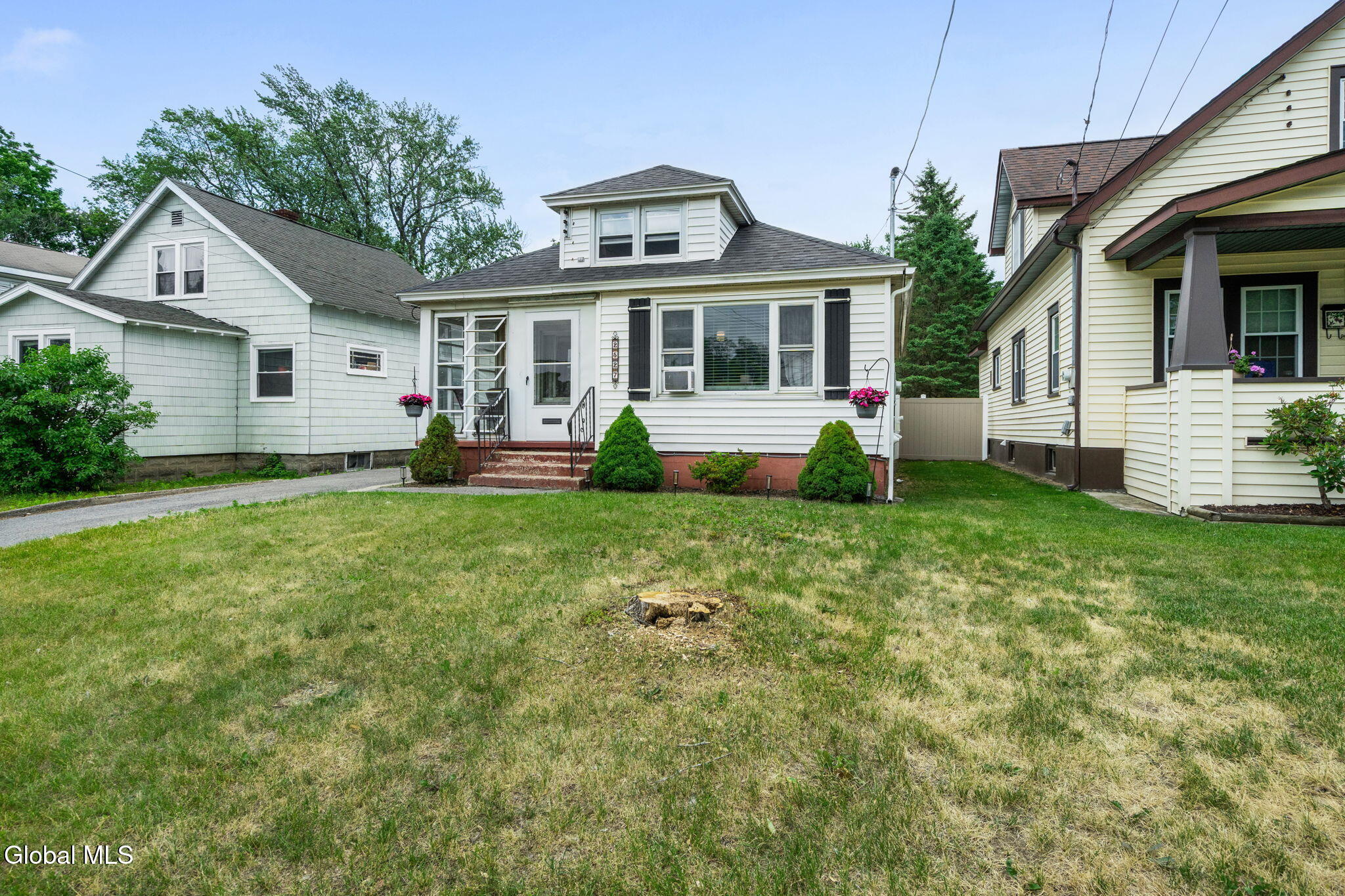 2527 1st Avenue Rotterdam NY 12303