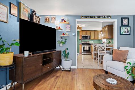 2527 1st Avenue Rotterdam NY 12303