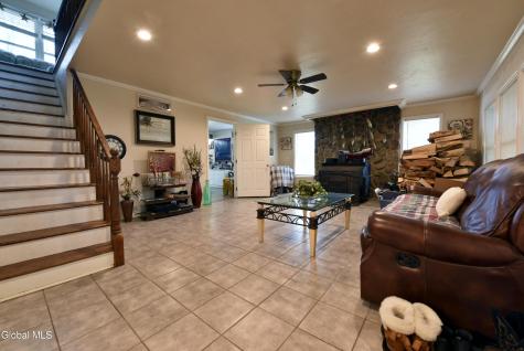 454-456 Vliet Street Extension Colonie NY 12047