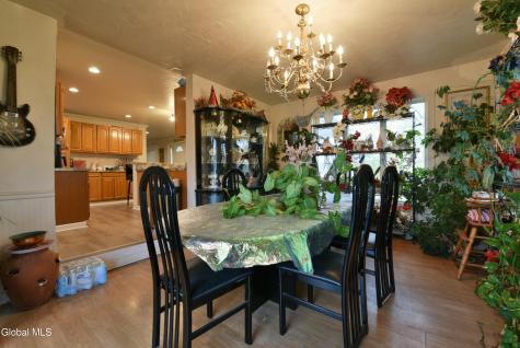 454-456 Vliet Street Extension Colonie NY 12047