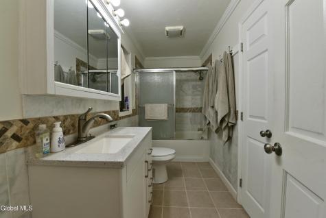 454-456 Vliet Street Extension Colonie NY 12047