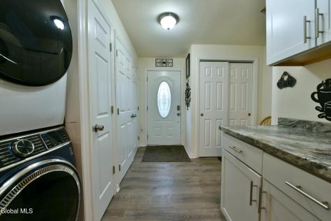 454-456 Vliet Street Extension Colonie NY 12047