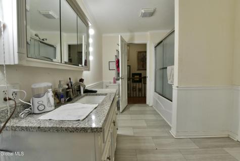 454-456 Vliet Street Extension Colonie NY 12047