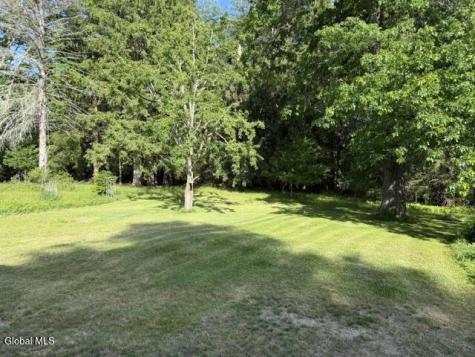 28 Starcrest Drive Rensselaer NY 12153