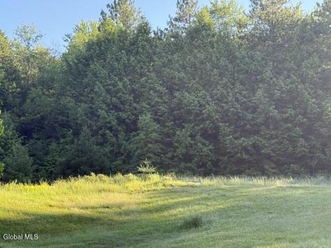 28 Starcrest Drive Rensselaer NY 12153