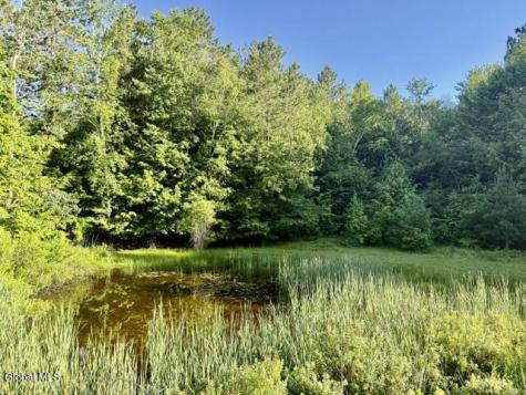 28 Starcrest Drive Rensselaer NY 12153