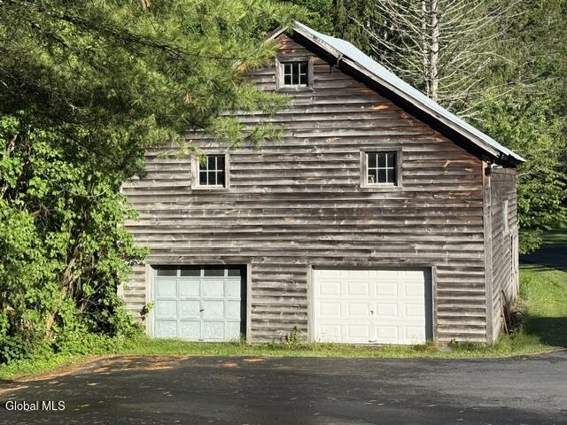 28 Starcrest Drive Rensselaer NY 12153