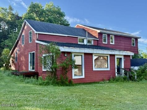 28 Starcrest Drive Rensselaer NY 12153