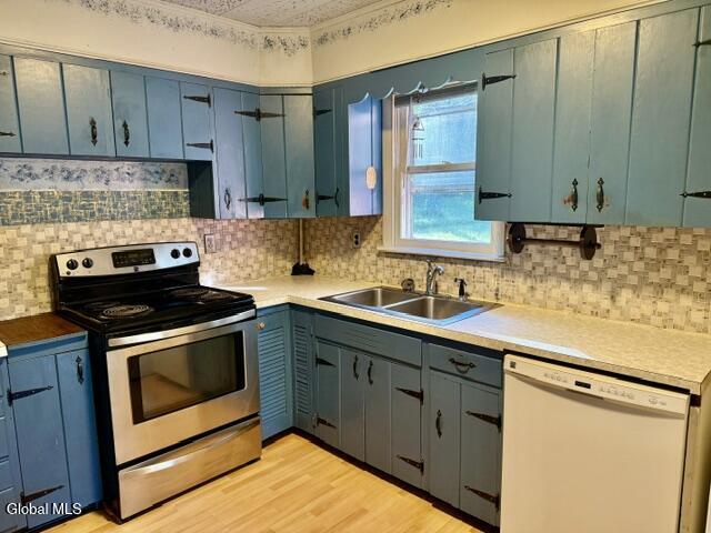 28 Starcrest Drive Rensselaer NY 12153