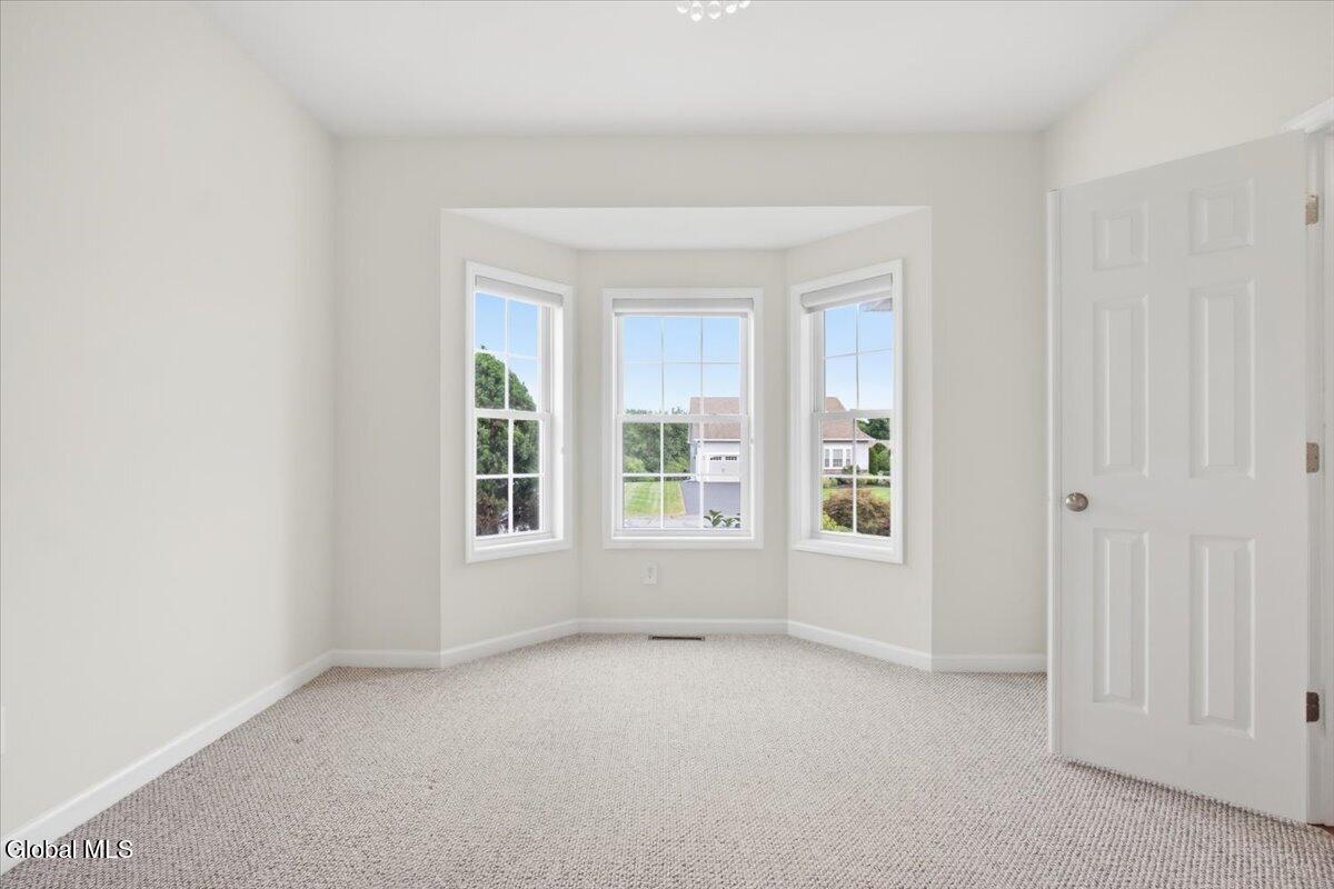 9 Glen Meadow Drive Halfmoon NY 12118