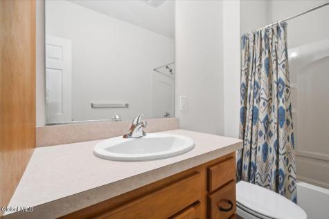 9 Glen Meadow Drive Halfmoon NY 12118