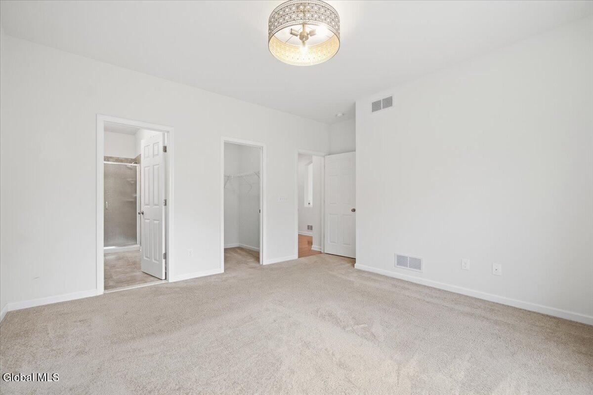 9 Glen Meadow Drive Halfmoon NY 12118