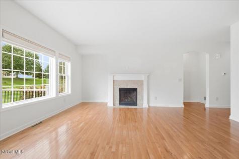 9 Glen Meadow Drive Halfmoon NY 12118
