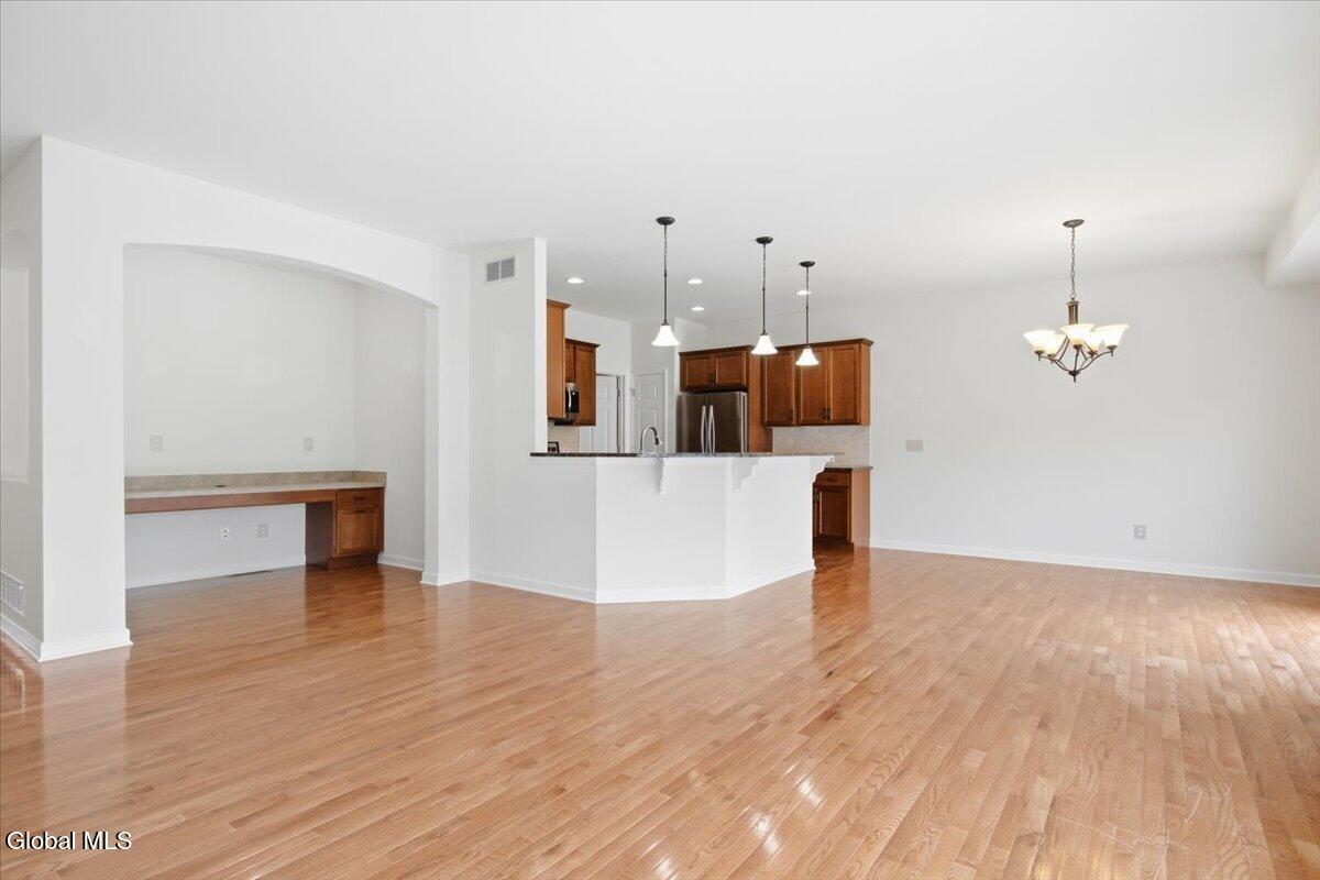 9 Glen Meadow Drive Halfmoon NY 12118