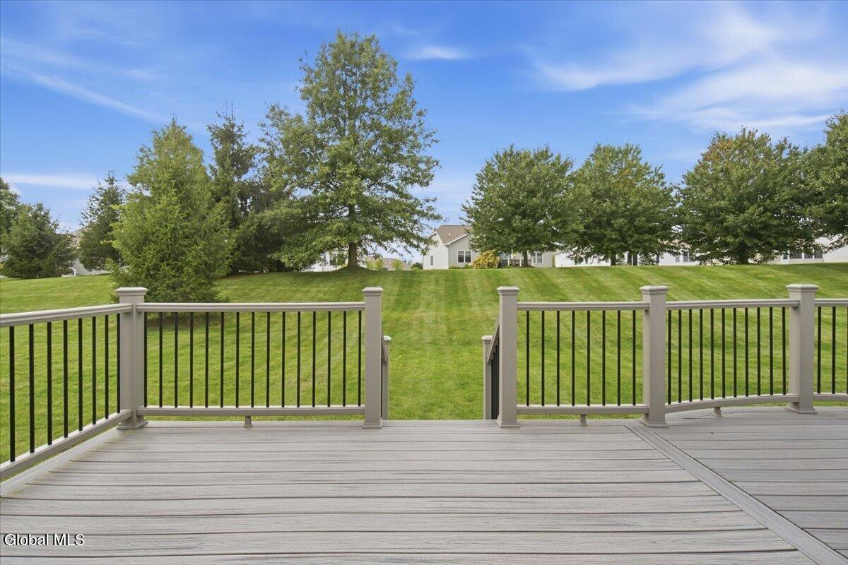 9 Glen Meadow Drive Halfmoon NY 12118