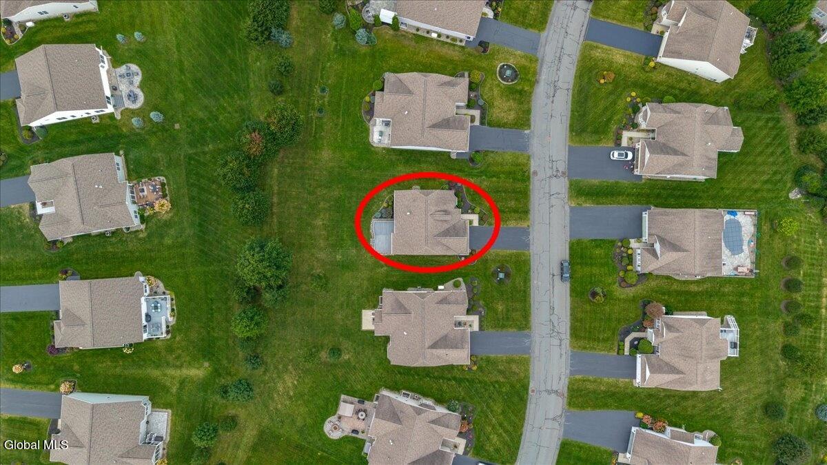9 Glen Meadow Drive Halfmoon NY 12118