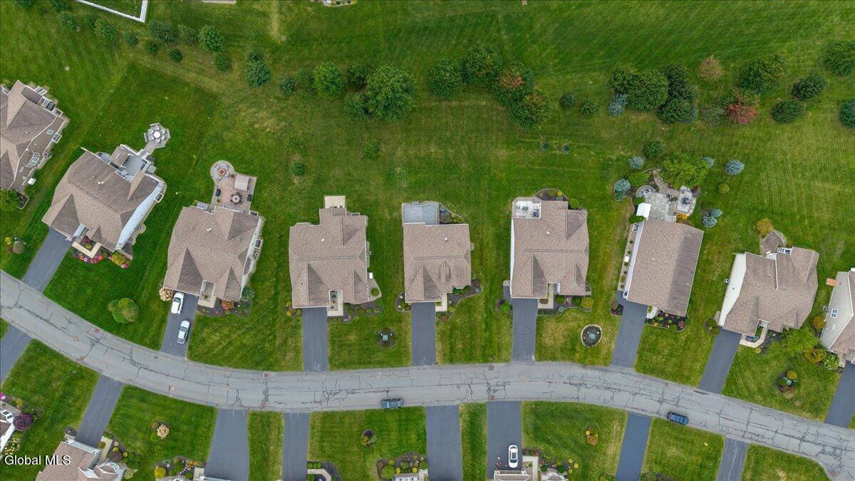 9 Glen Meadow Drive Halfmoon NY 12118