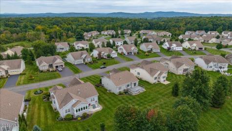 9 Glen Meadow Drive Halfmoon NY 12118