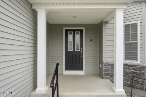 9 Glen Meadow Drive Halfmoon NY 12118