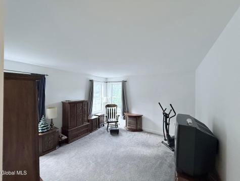 4 Vogt Drive Latham NY 12110
