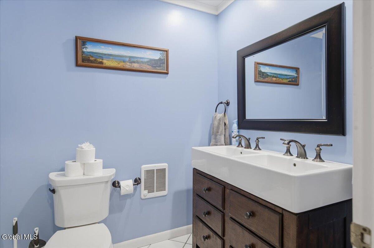 12 Lapham Road Diamond Point NY 12814