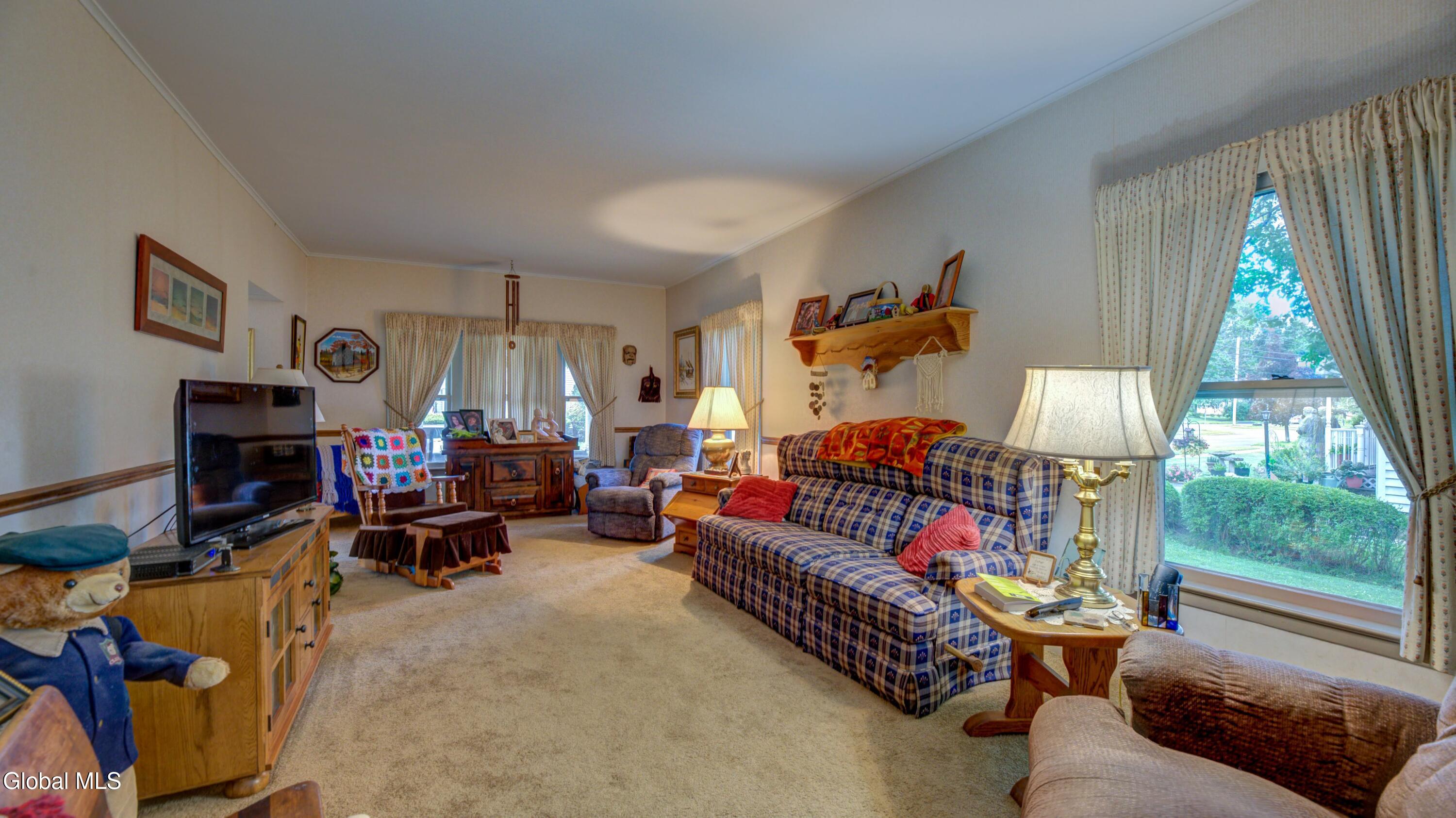 117 Fifth Avenue Gloversville NY 12078