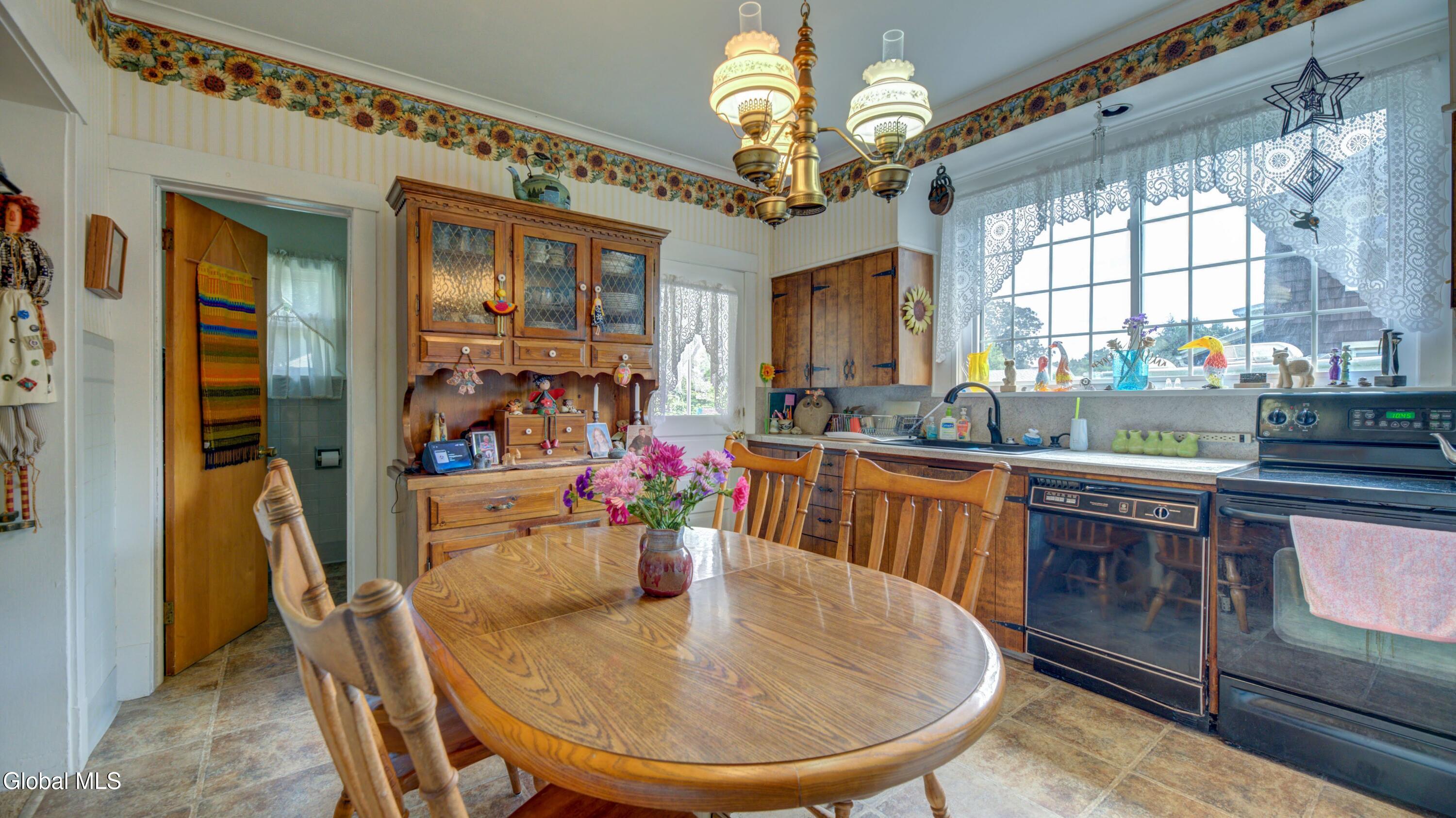 117 Fifth Avenue Gloversville NY 12078