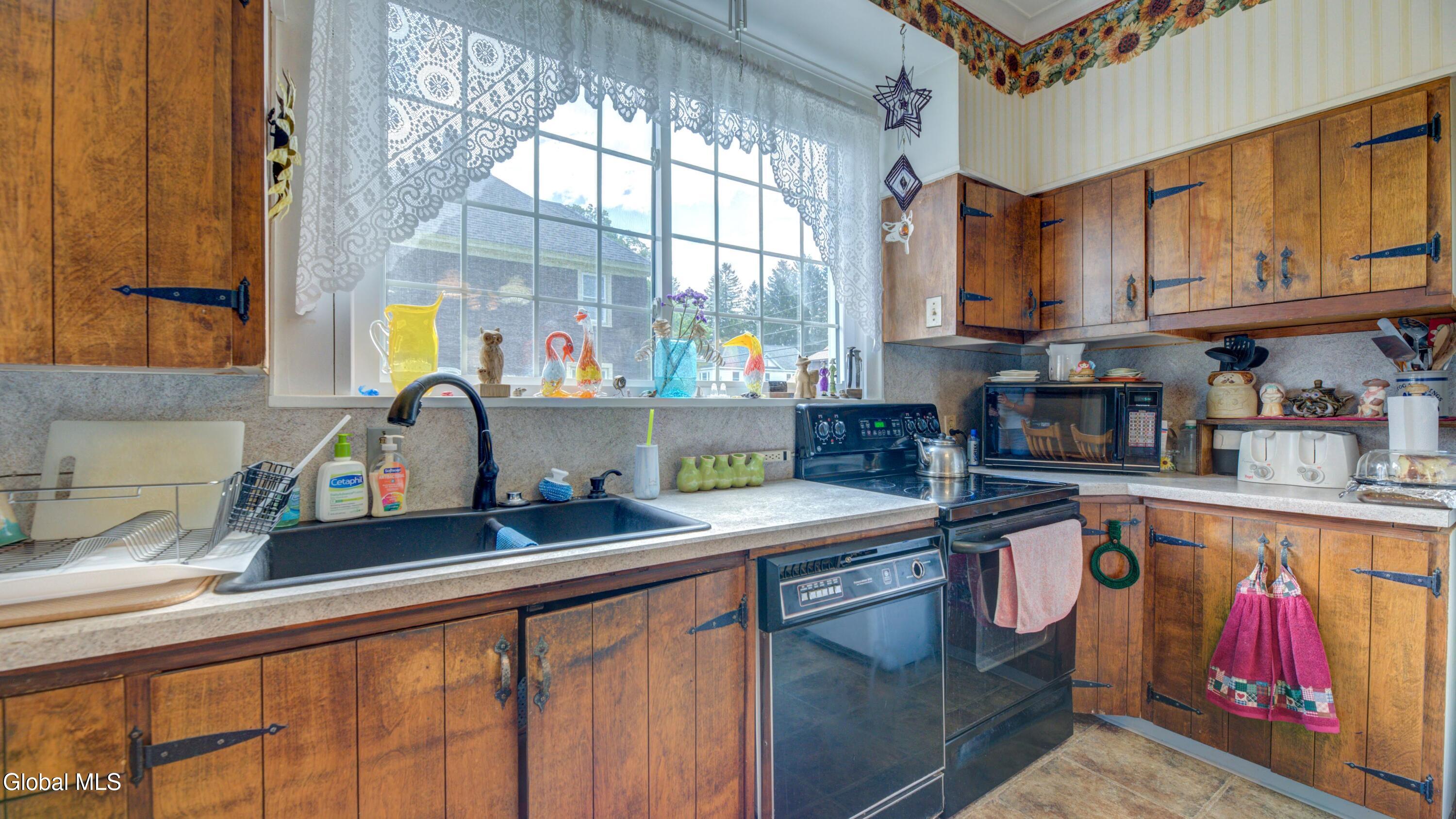 117 Fifth Avenue Gloversville NY 12078