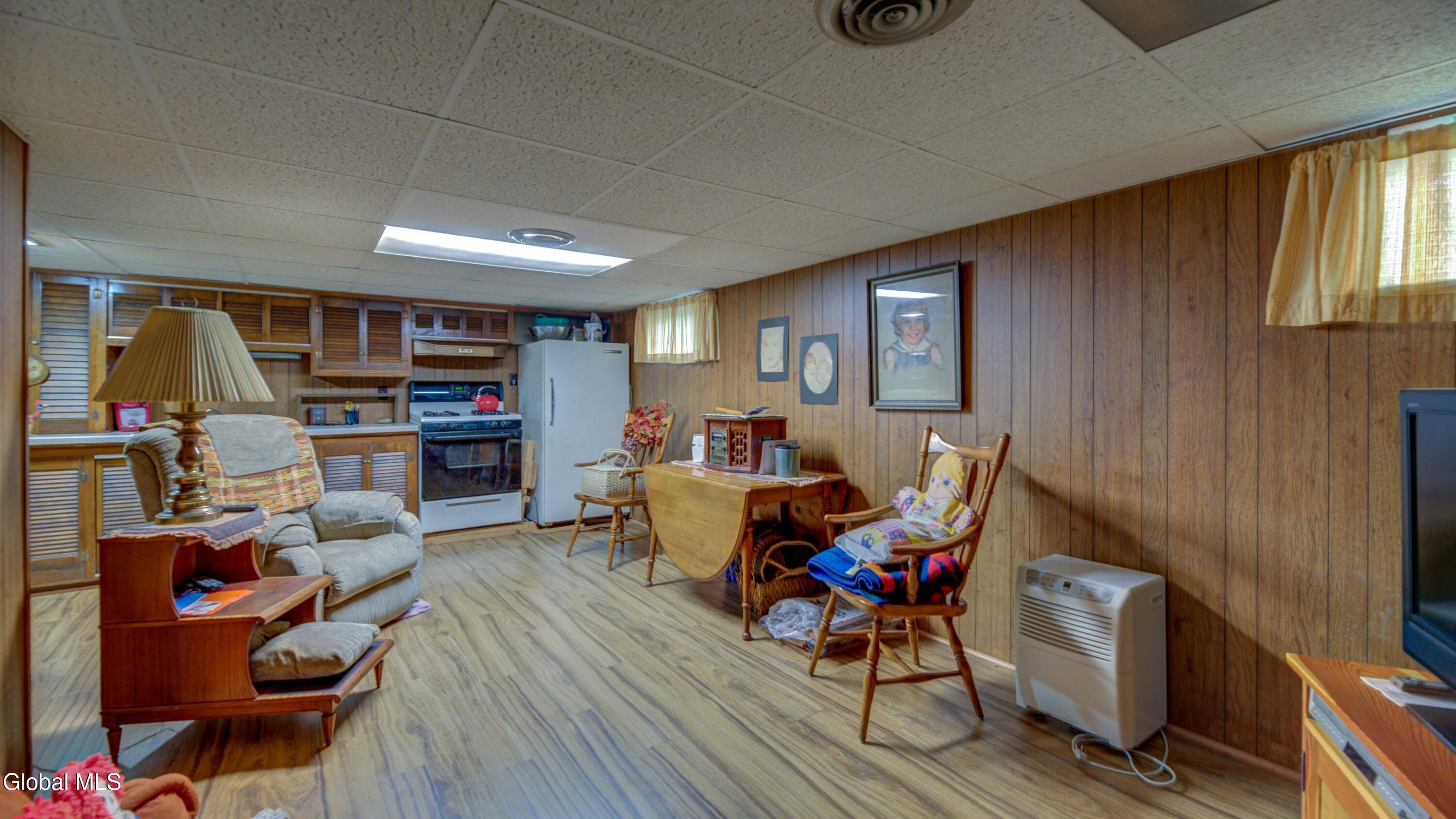 117 Fifth Avenue Gloversville NY 12078