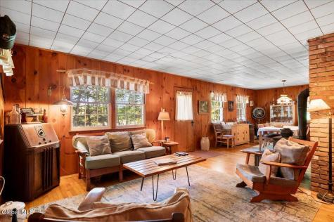 81 Hanneford Road Kattskill Bay NY 12804