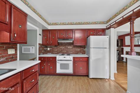 585 Saint David's Lane Niskayuna NY 12309