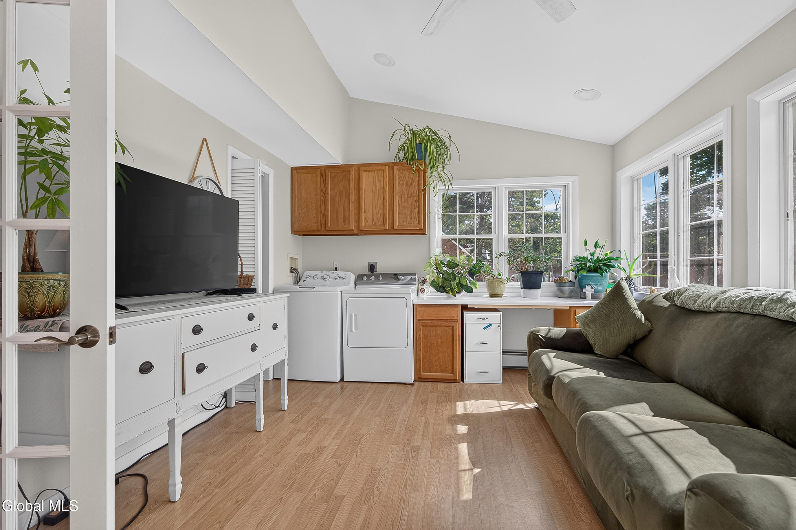 585 Saint David's Lane Niskayuna NY 12309