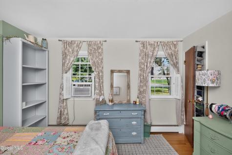 585 Saint David's Lane Niskayuna NY 12309