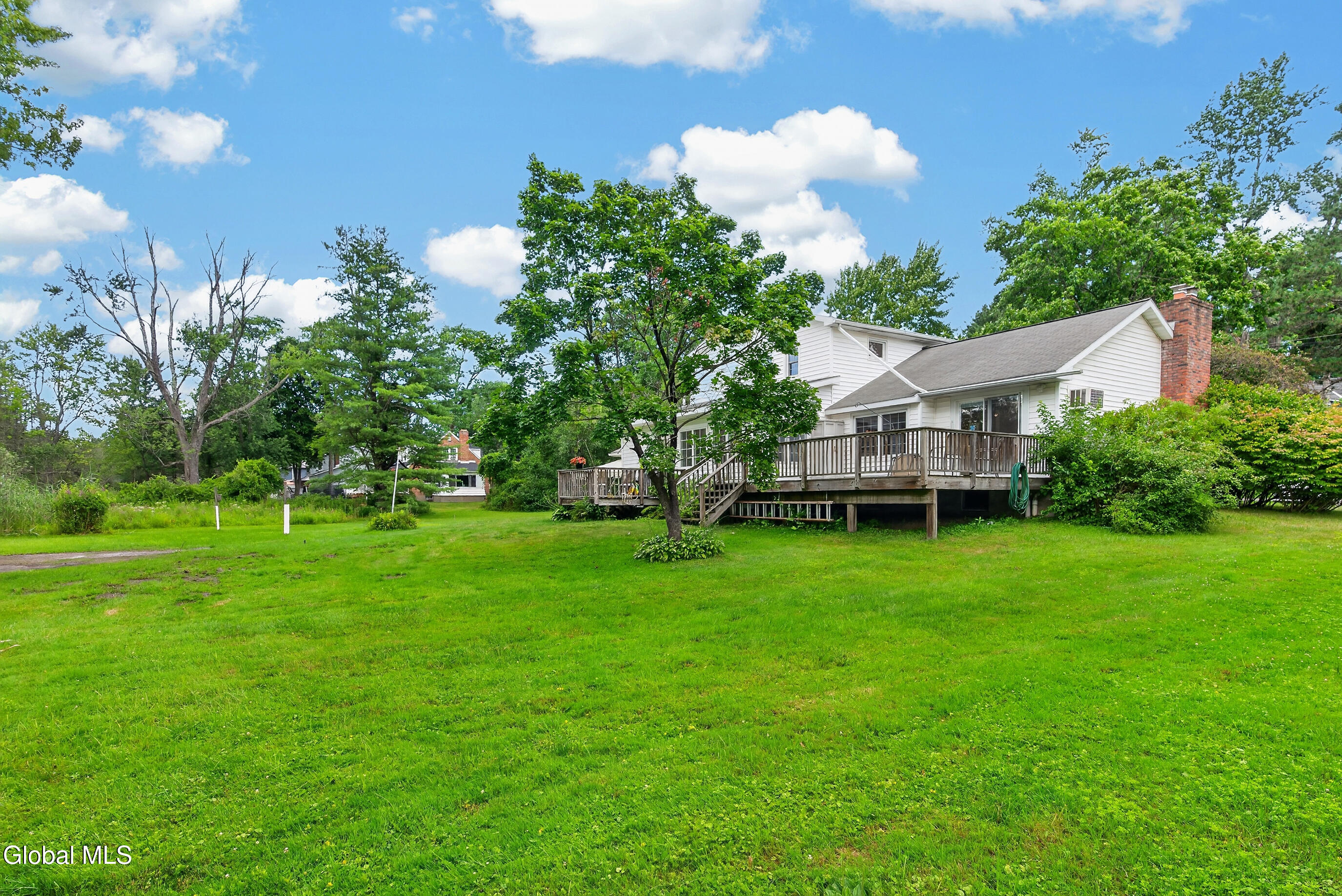 585 Saint David's Lane Niskayuna NY 12309
